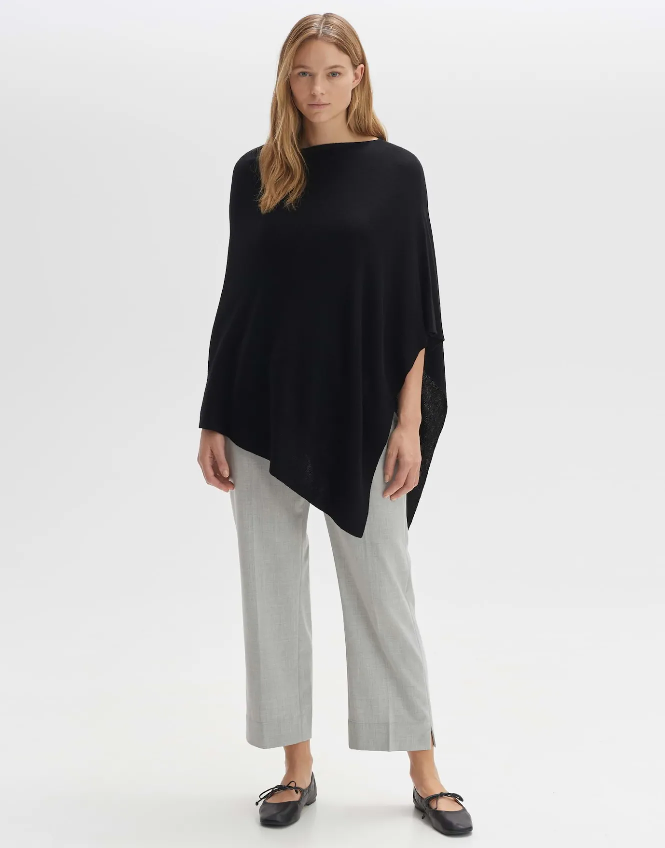 poncho_askili_cape_schwarz_online_bestellen_5.webp OPUS Poncho Askili Cape Schwarz Online Bestellen^Damen Strick | Accessoires