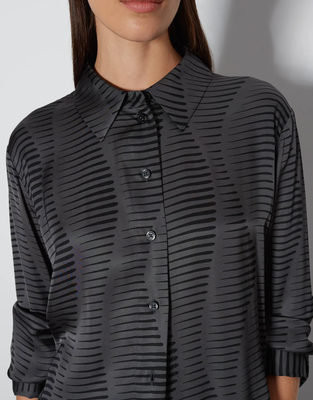 printbluse_zauryn_grau_online_bestellen_4.webp OPUS Printbluse Zauryn Grau Online Bestellen^Damen Blusen
