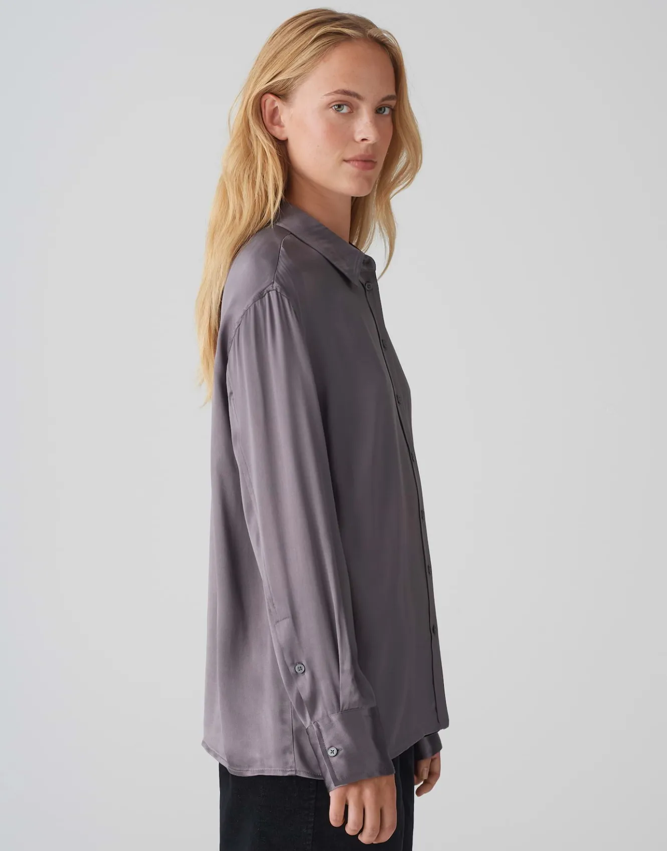 satinbluse_fenzy_grau_online_bestellen_3.webp OPUS Satinbluse Fenzy Grau Online Bestellen^Damen Blusen