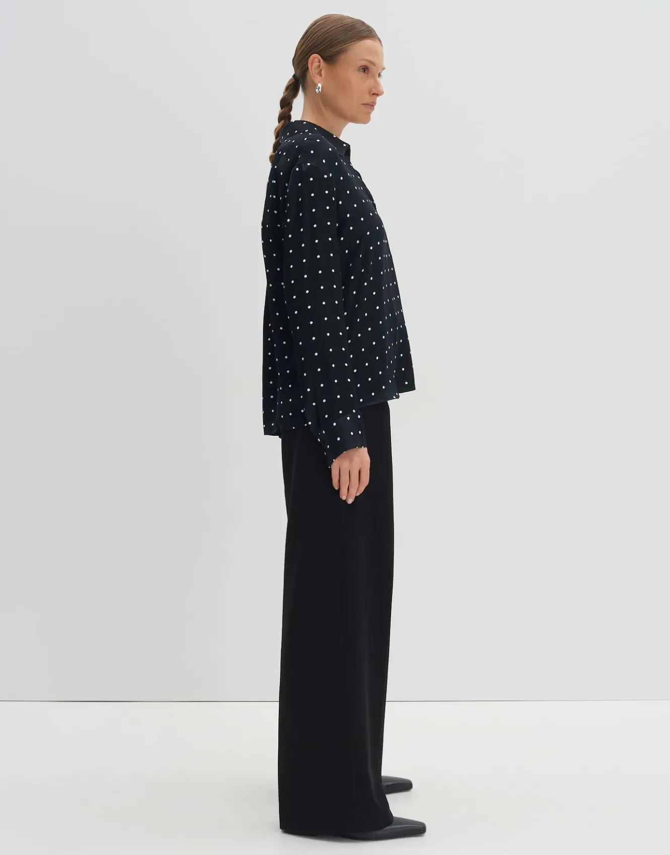 satinbluse_zilow_schwarz_online_bestellen_3.webp OPUS Satinbluse Zilow Schwarz Online Bestellen^Damen Blusen
