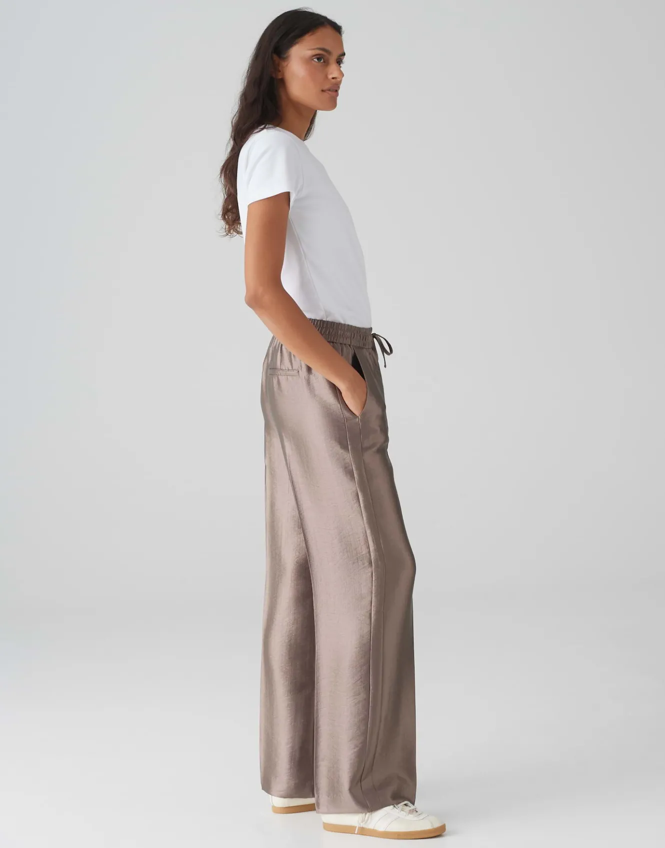 schlupfhose_mosmic_braun_online_bestellen_3.webp OPUS Schlupfhose Mosmic Braun Online Bestellen^Damen Hosen