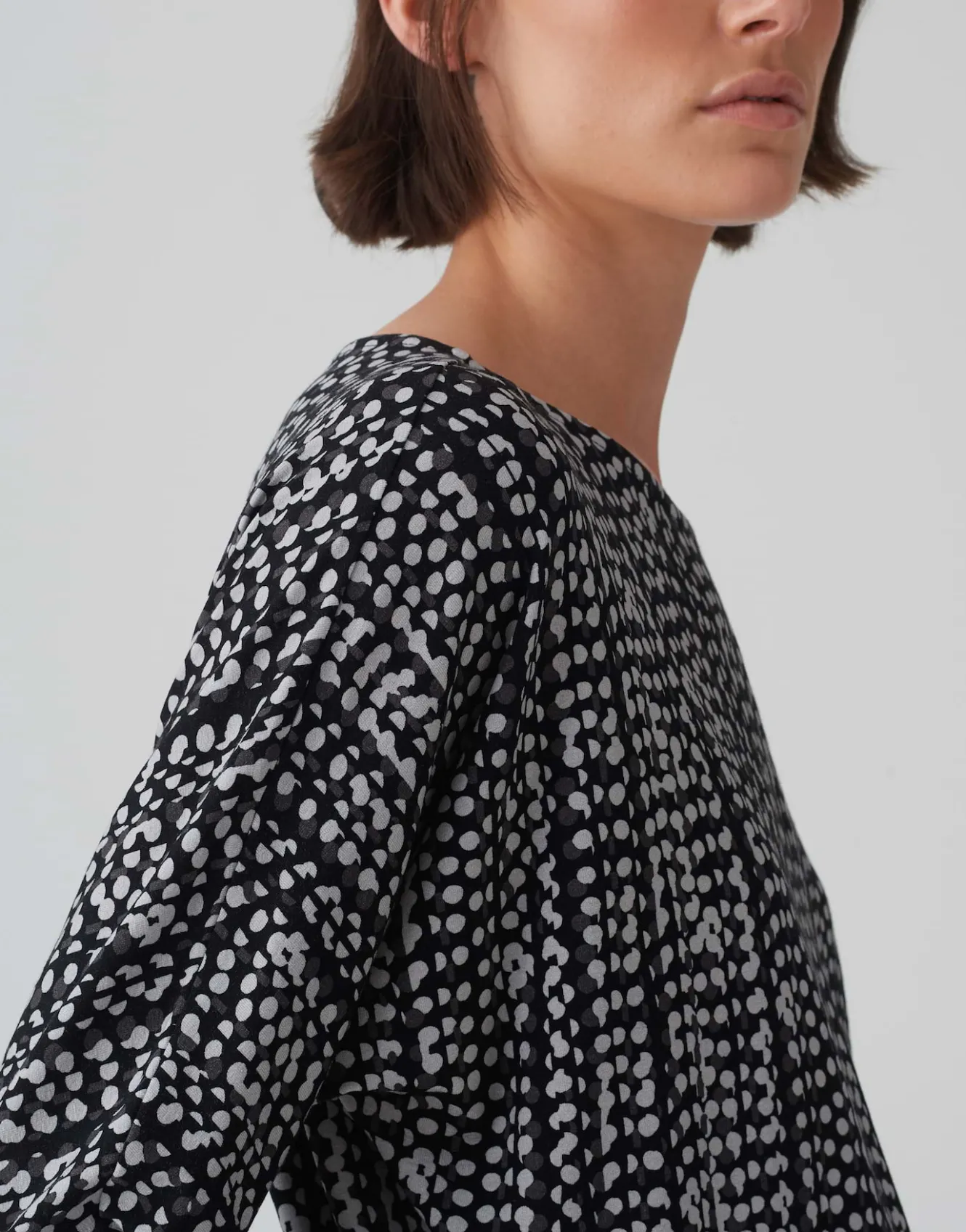 shirt_sebry_shine_schwarz_online_bestellen_3.webp OPUS Shirt Sebry Shine Schwarz Online Bestellen^Damen Shirts
