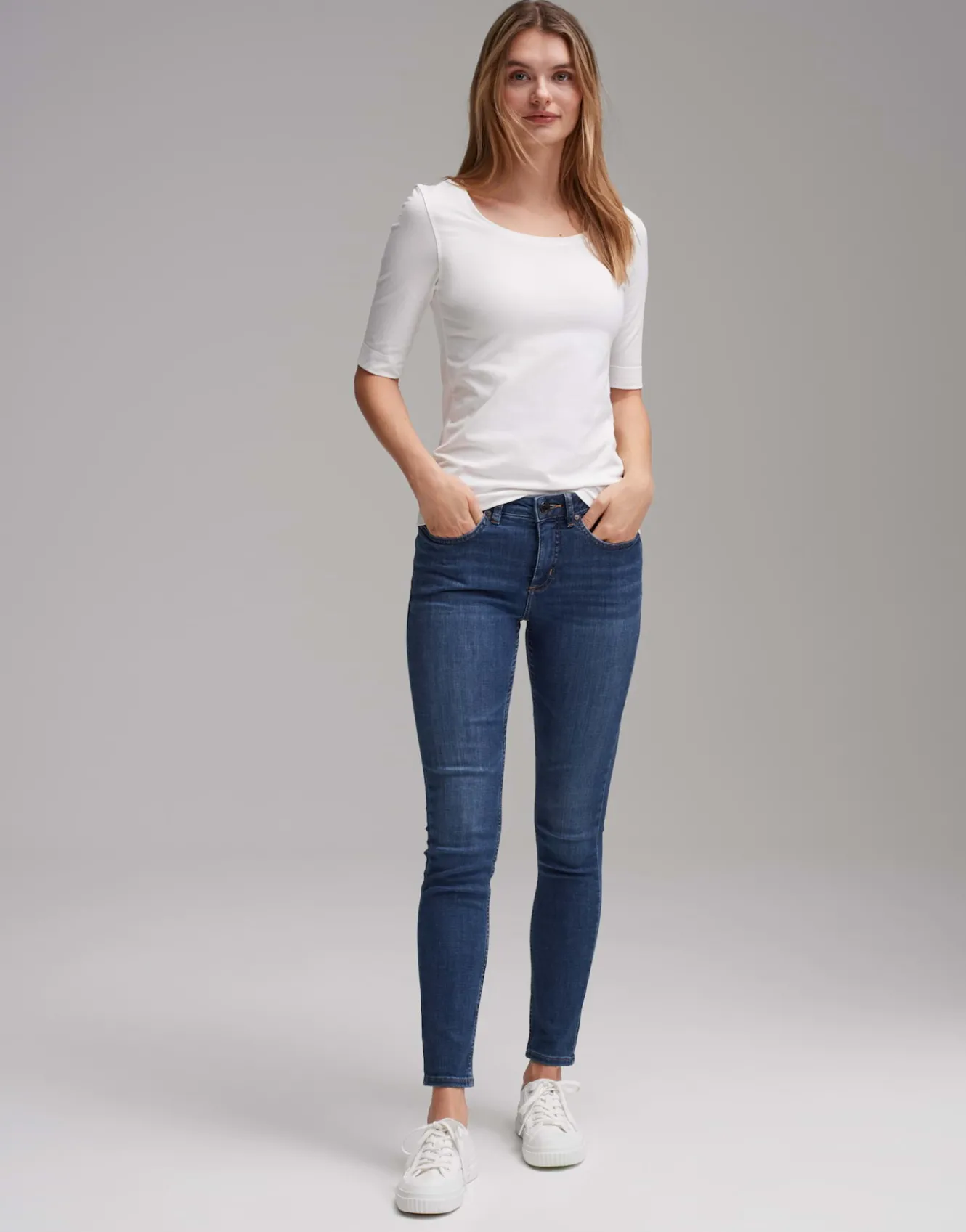 shirt_serta_wei_online_bestellen_4-1.webp OPUS Shirt Serta Weiß Online Bestellen^Damen Basics | Shirts