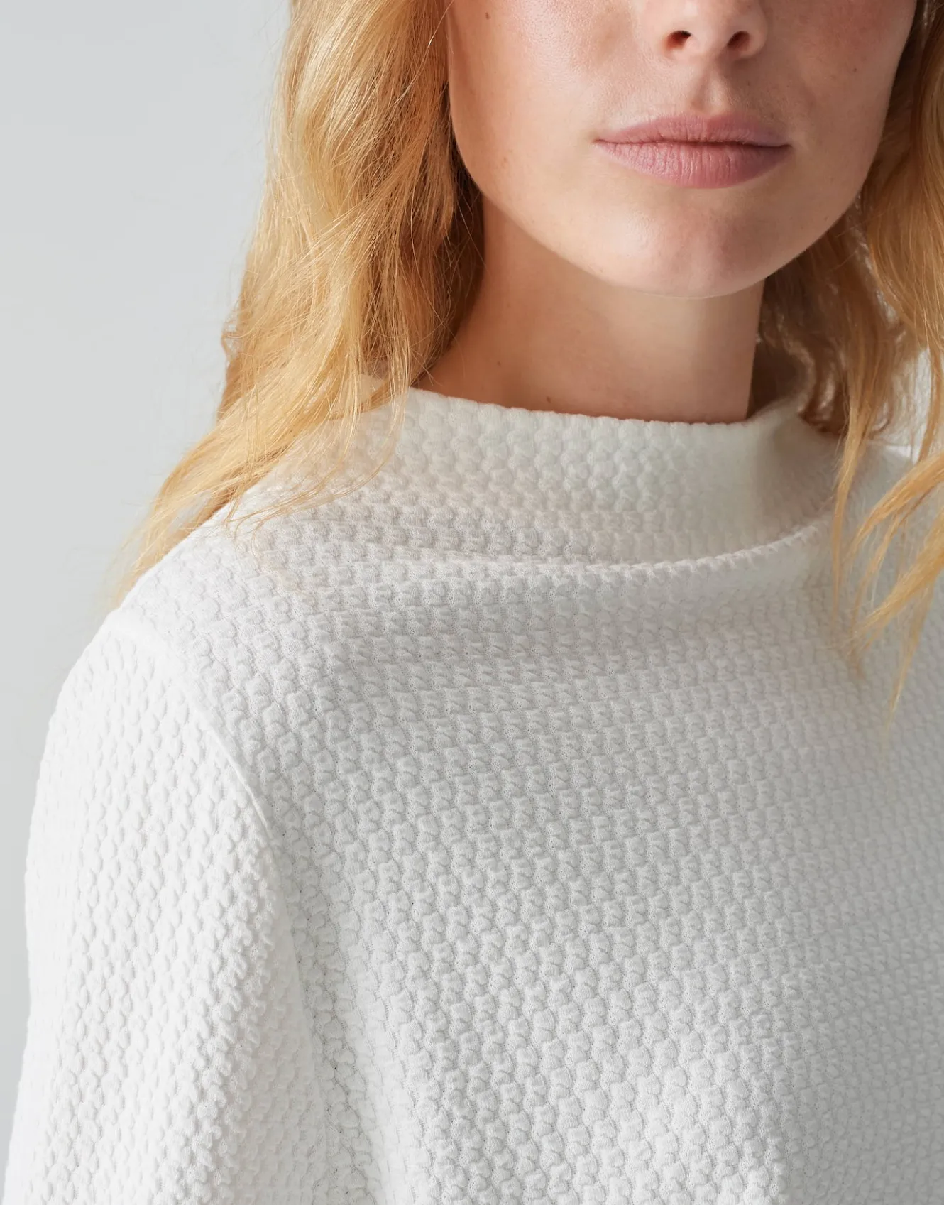 shirt_sufu_wei_online_bestellen_4.webp OPUS Shirt Sufu Weiß Online Bestellen^Damen Shirts