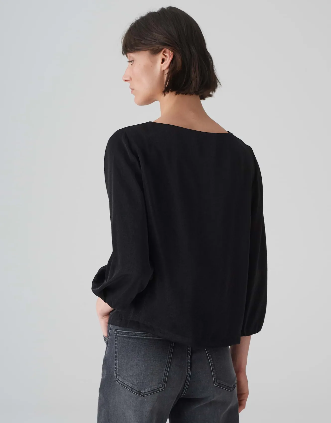 shirtbluse_flixi_schwarz_online_bestellen_2.webp OPUS Shirtbluse Flixi Schwarz Online Bestellen^Damen Blusen