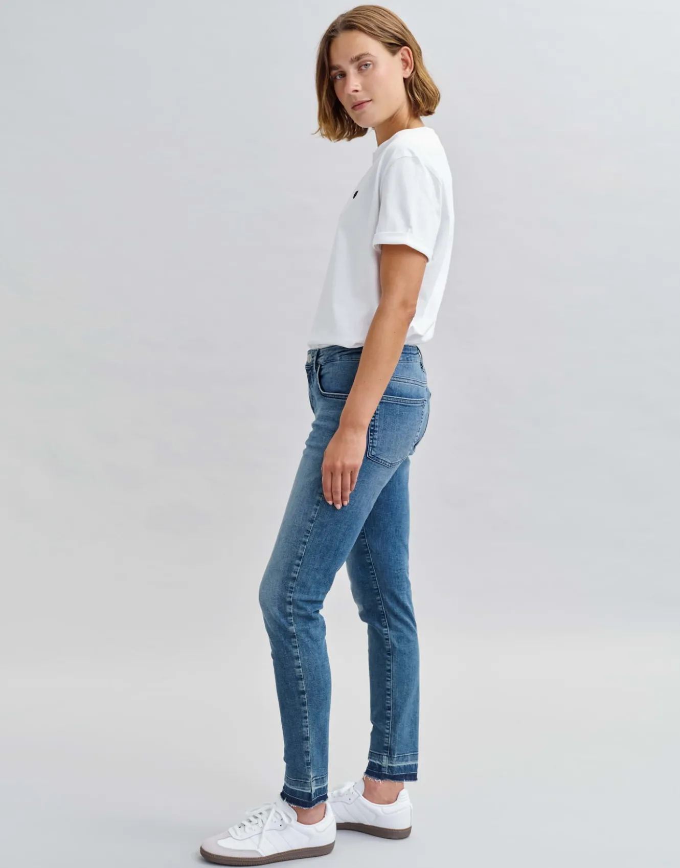 slim_jeans_evita_urban_blau_online_bestellen_3.webp OPUS Slim Jeans Evita Urban Blau Online Bestellen^Damen Jeans