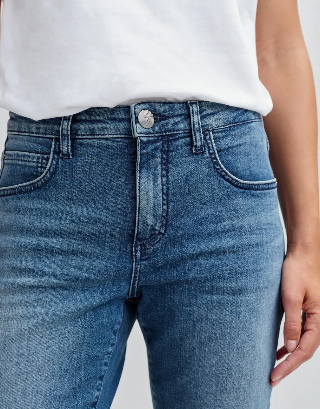 slim_jeans_evita_urban_blau_online_bestellen_4.webp OPUS Slim Jeans Evita Urban Blau Online Bestellen^Damen Jeans