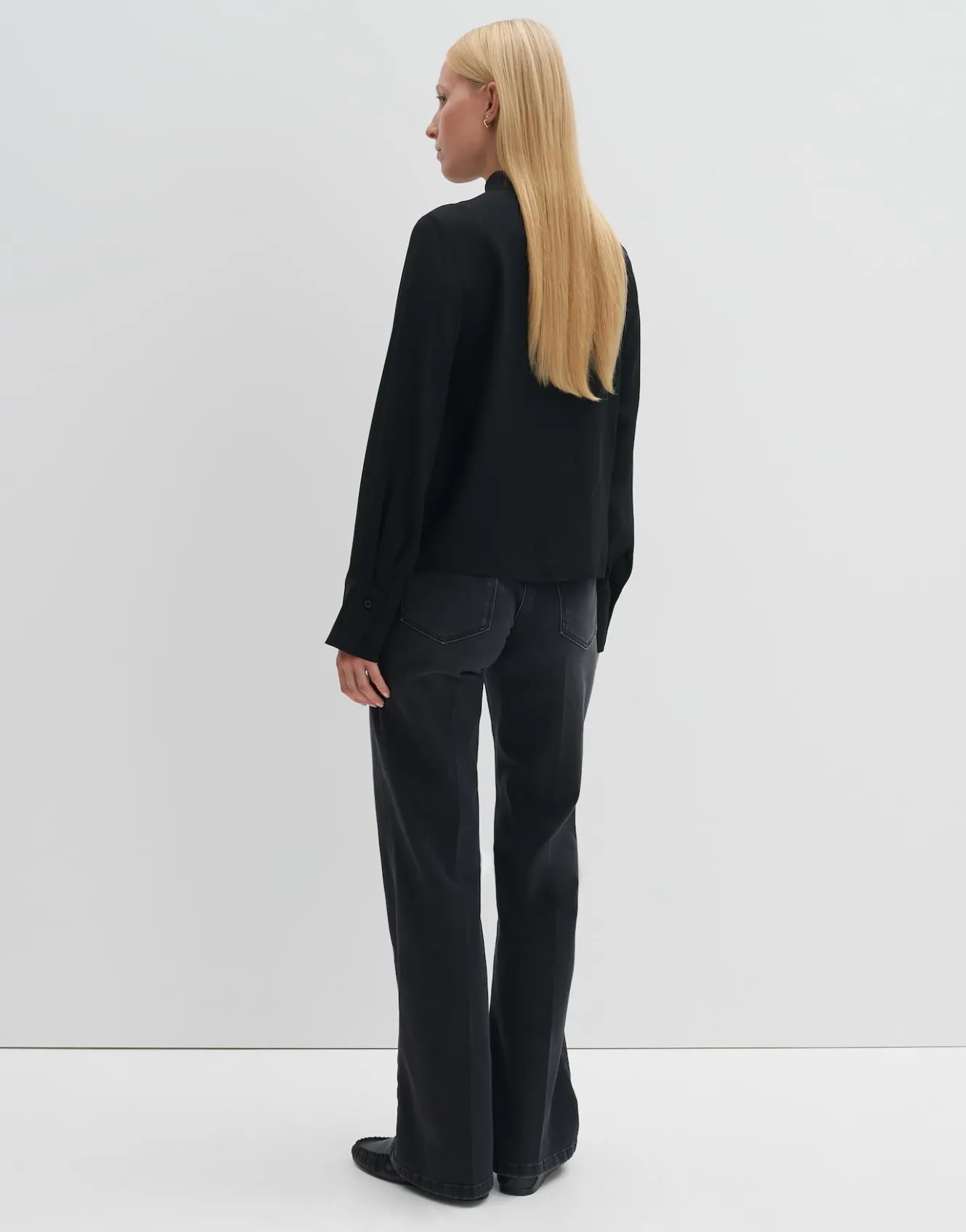 stehkragenbluse_zeuna_schwarz_online_bestellen_2.webp OPUS Stehkragenbluse Zeuna Schwarz Online Bestellen^Damen Blusen