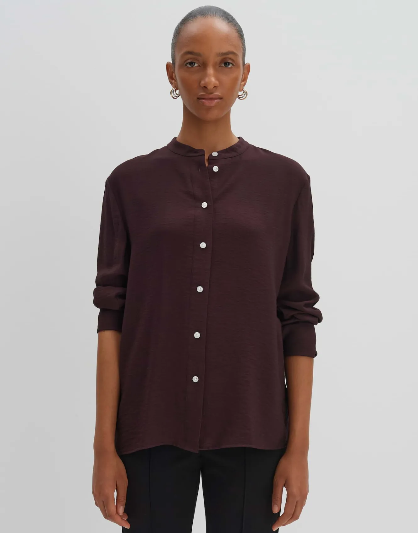 stehkragenbluse_ziano_rot_online_bestellen_1.webp OPUS Stehkragenbluse Ziano Rot Online Bestellen^Damen Blusen