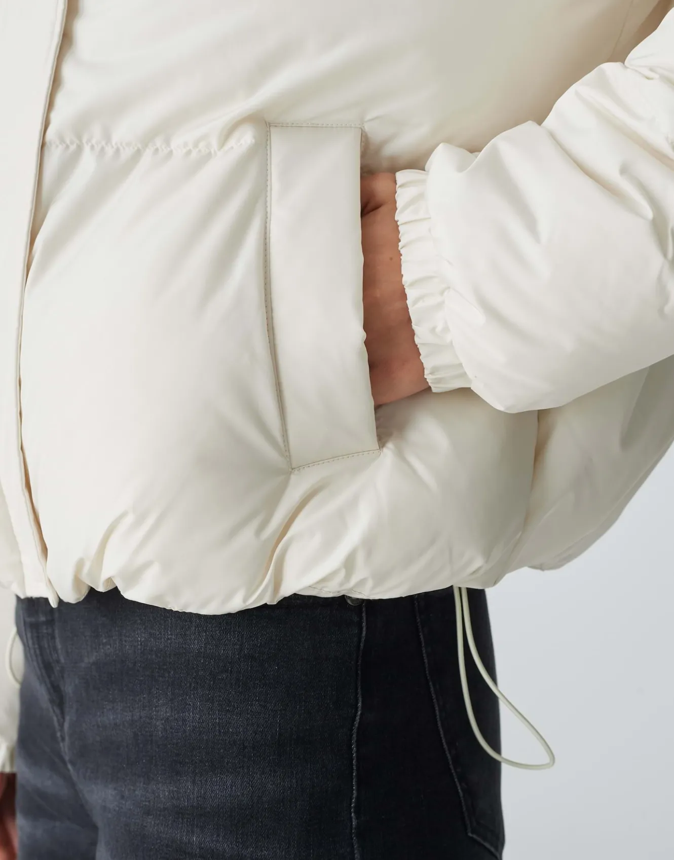 steppjacke_haide_wei_online_bestellen_5.webp OPUS Steppjacke Haide Weiß Online Bestellen^Damen Jacken / Mäntel