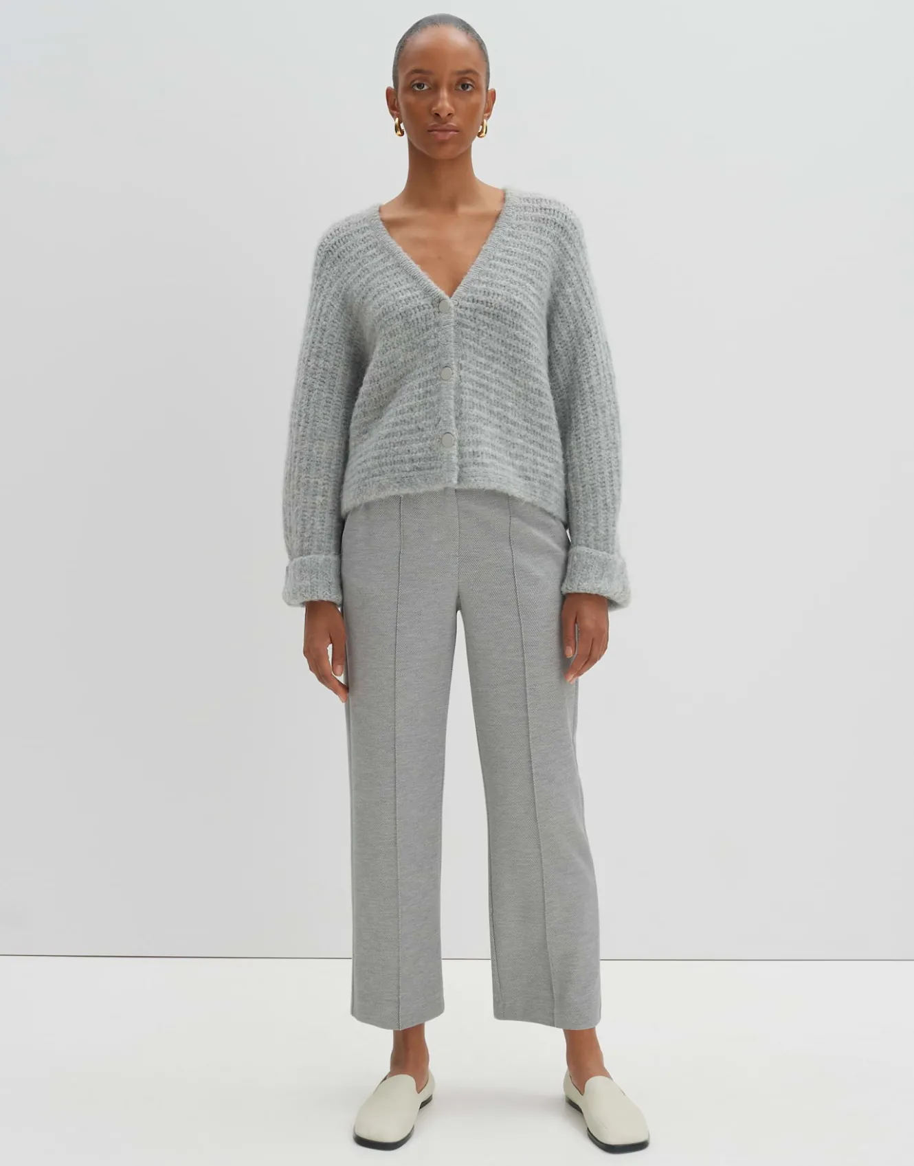 strickjacke_timaria_grau_online_bestellen_0.webp OPUS Strickjacke Timaria Grau Online Bestellen^Damen Strick