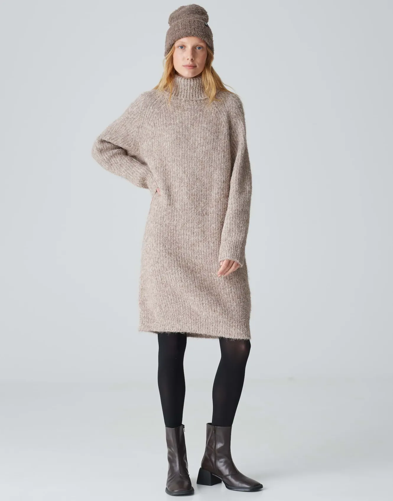 strickkleid_wakona_braun_online_bestellen_4.webp OPUS Strickkleid Wakona Braun Online Bestellen^Damen Strick | Kleider