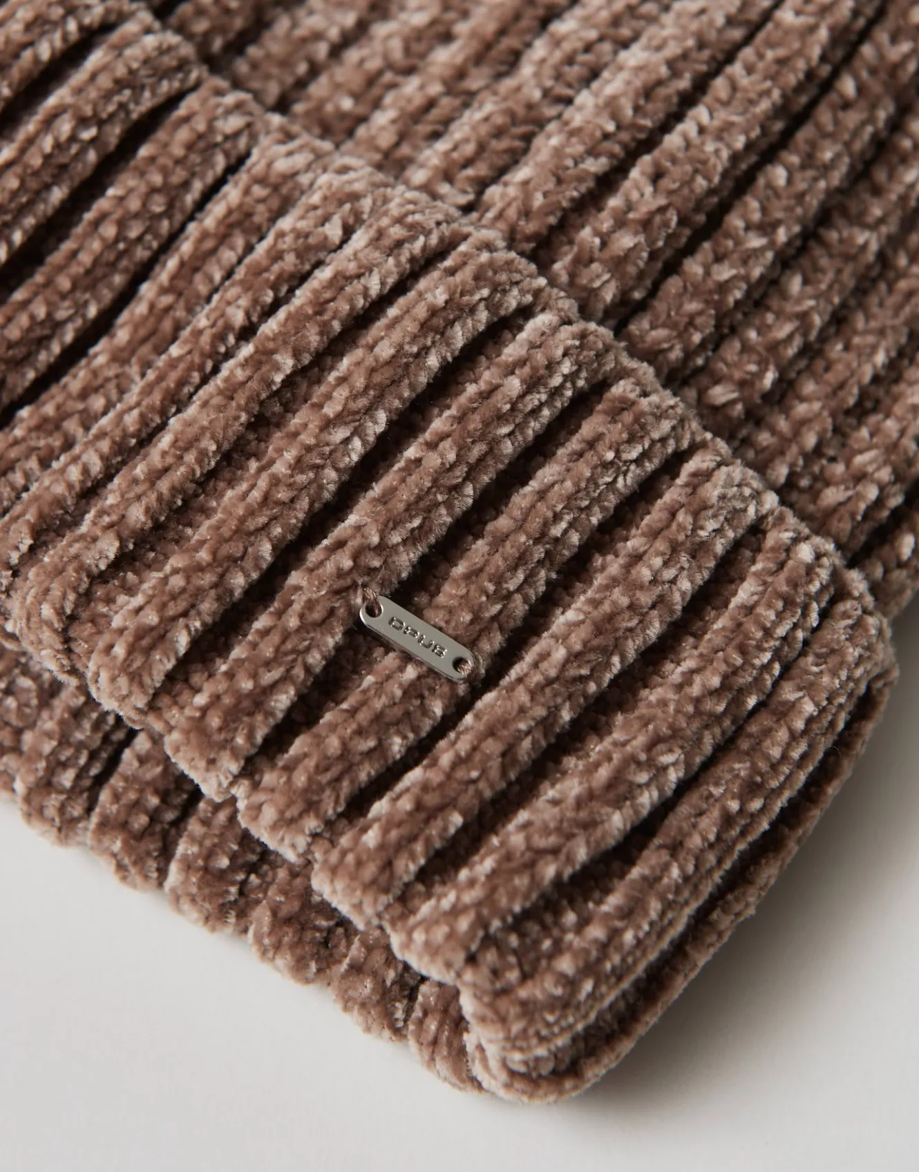 strickmtze_awami_rib_braun_online_bestellen_6.webp OPUS Strickmütze Awami Rib Braun Online Bestellen^Damen Accessoires