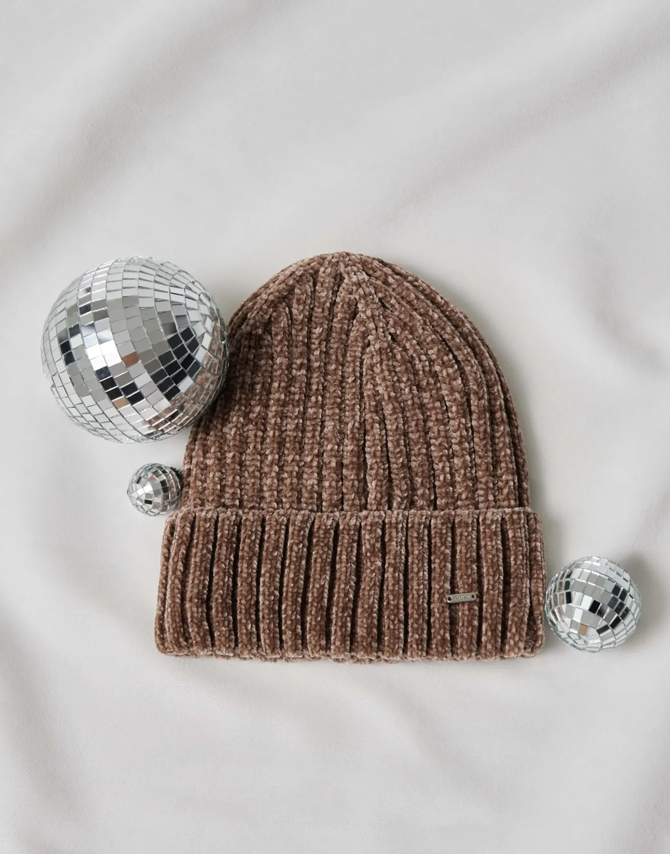 strickmtze_awami_rib_braun_online_bestellen_7.webp OPUS Strickmütze Awami Rib Braun Online Bestellen^Damen Accessoires