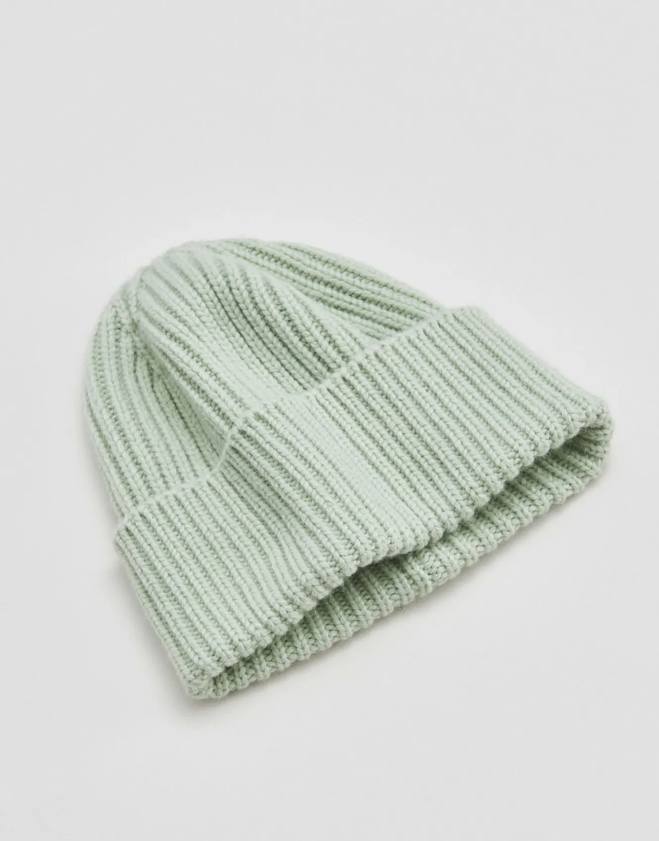 strickmtze_beky_soft_grn_online_bestellen_5.webp OPUS Strickmütze Beky Soft Grün Online Bestellen^Damen Accessoires