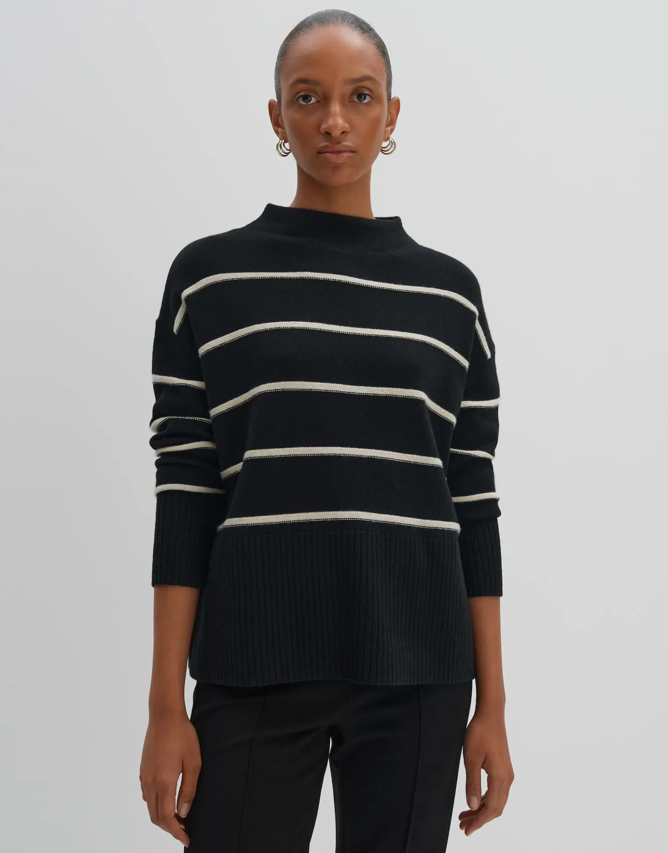 strickpullover_tanalynn_schwarz_online_bestellen_1.webp OPUS Strickpullover Tanalynn Schwarz Online Bestellen^Damen Strick
