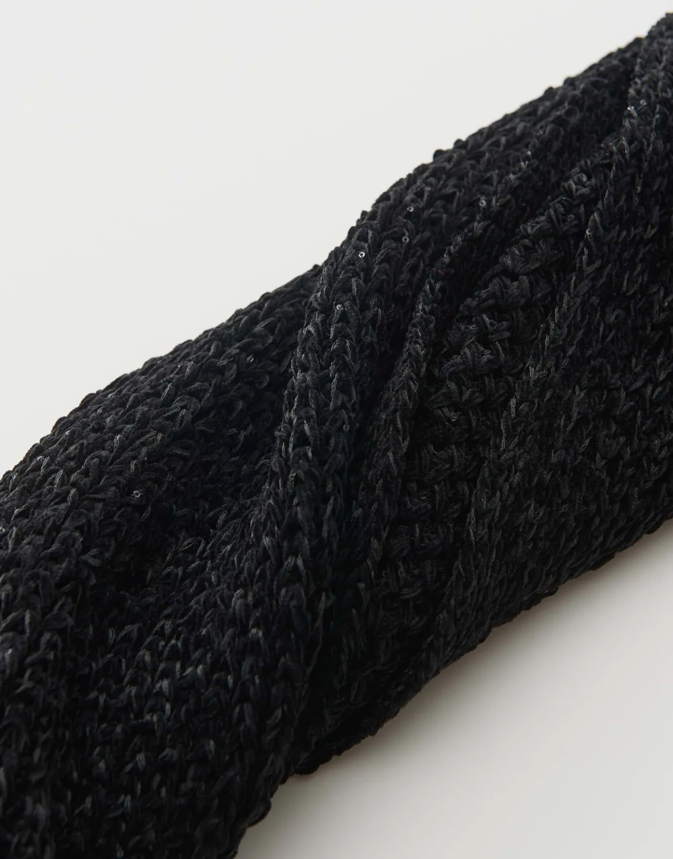 strickschal_avelvi_spark_schwarz_online_bestellen_7.webp OPUS Strickschal Avelvi Spark Schwarz Online Bestellen^Damen Accessoires