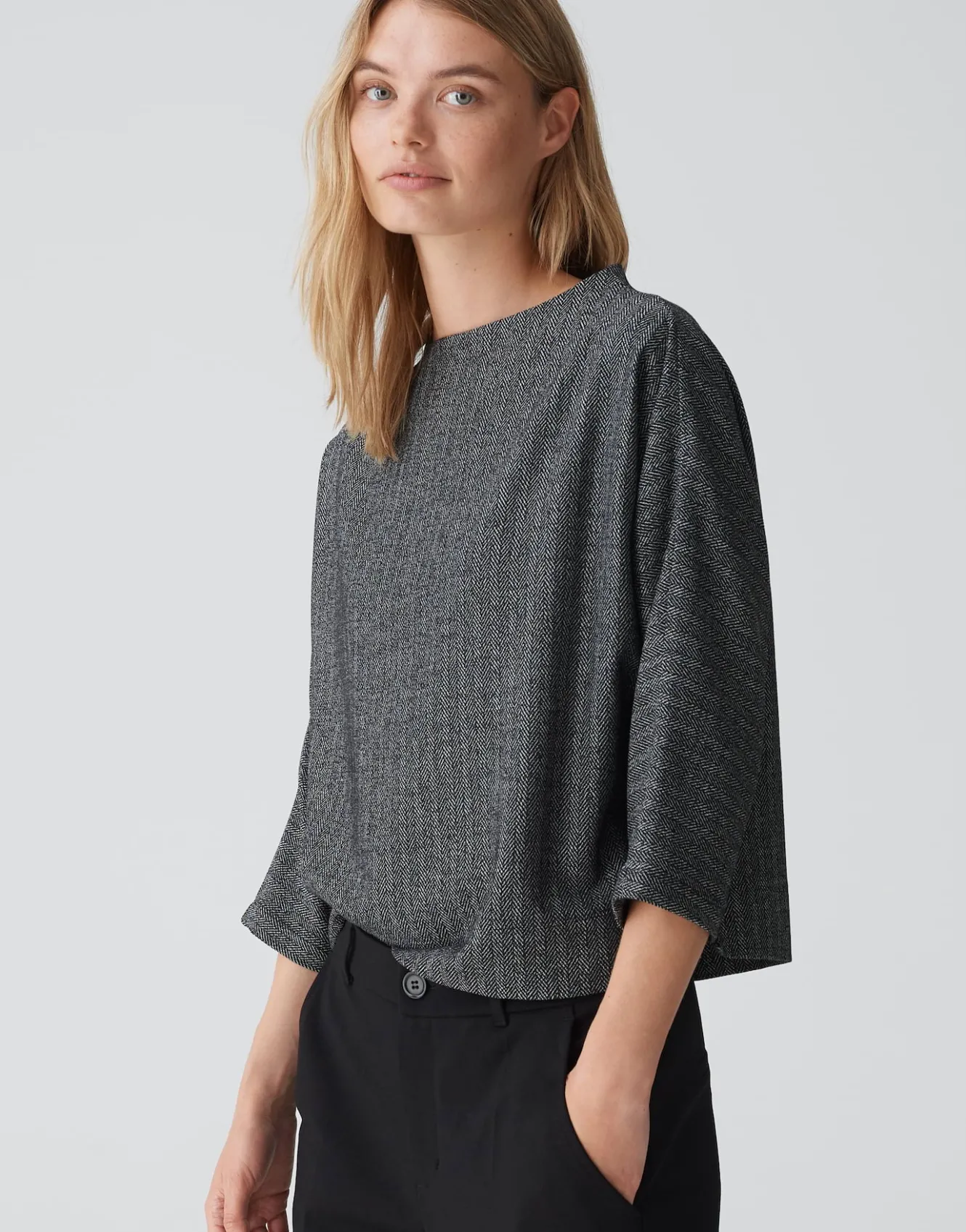 sweater_gisha_schwarz_online_bestellen_1.webp OPUS Sweater Gisha Schwarz Online Bestellen^Damen Sweat