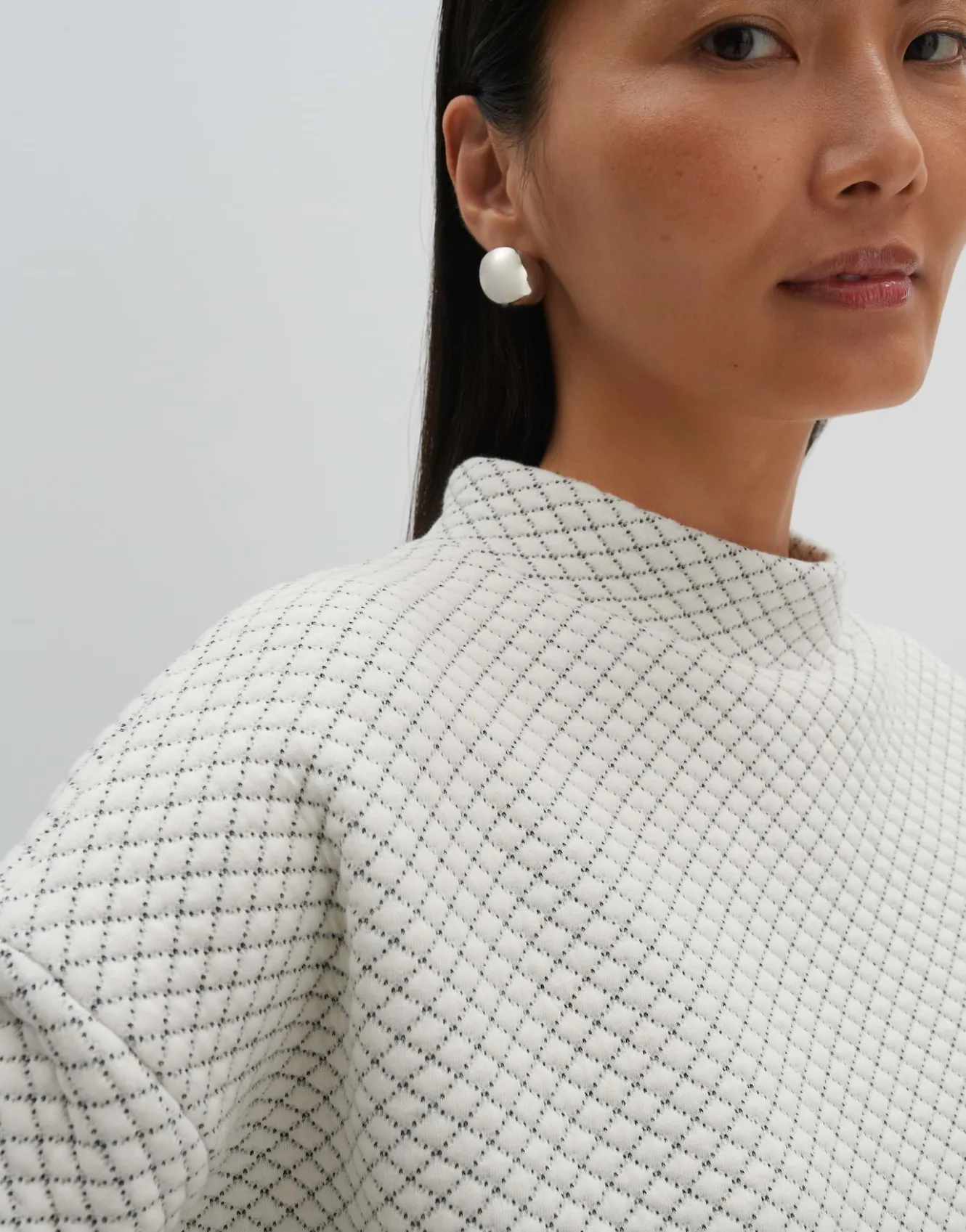 sweater_ucristal_detail_wei_online_bestellen_4.webp OPUS Sweater Ucristal Detail Weiß Online Bestellen^Damen Sweat