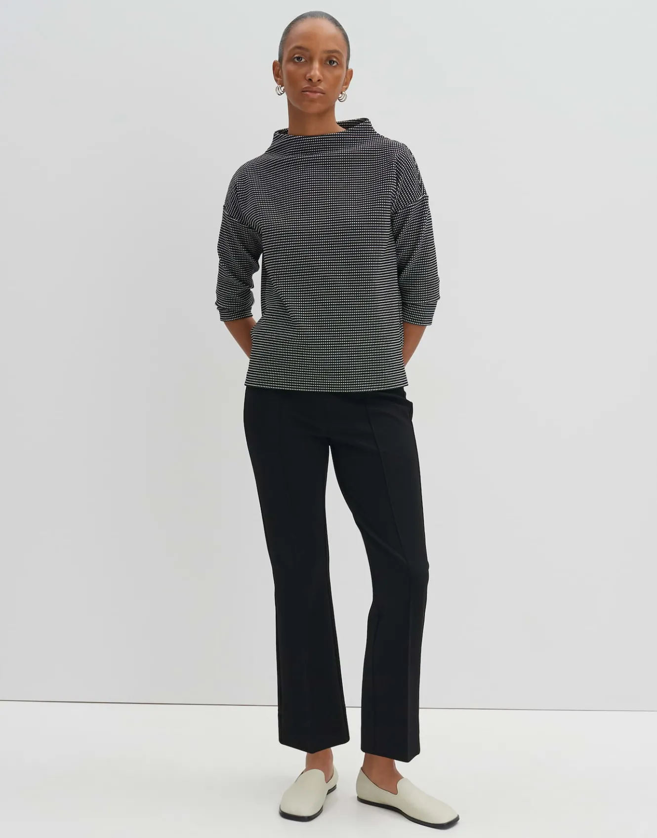 sweater_ujannah_schwarz_online_bestellen_0.webp OPUS Sweater Ujannah Schwarz Online Bestellen^Damen Sweat