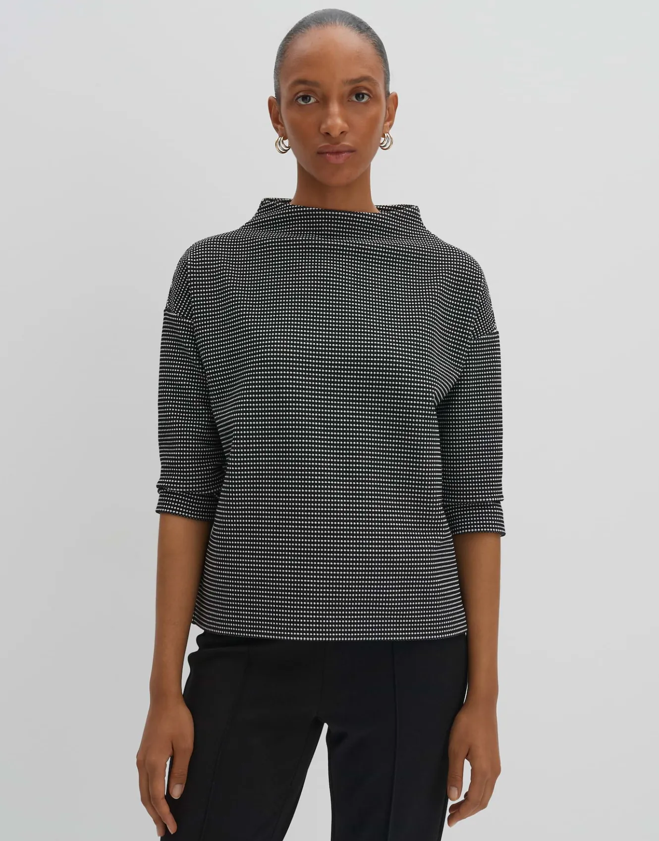 sweater_ujannah_schwarz_online_bestellen_1.webp OPUS Sweater Ujannah Schwarz Online Bestellen^Damen Sweat
