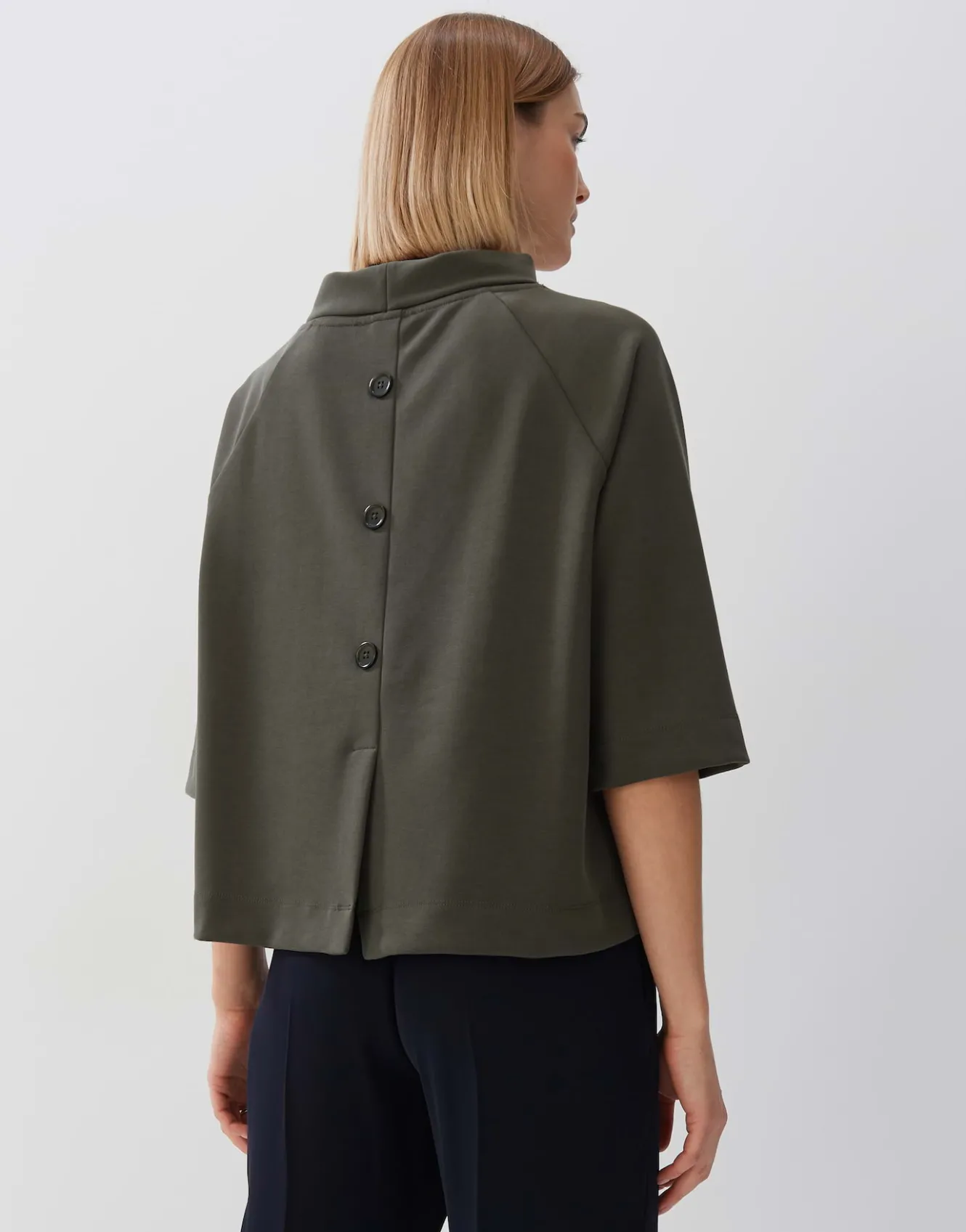 sweater_unoa_cropped_grn_online_bestellen_2.webp OPUS Sweater Unoa Cropped Grün Online Bestellen^Damen Sweat