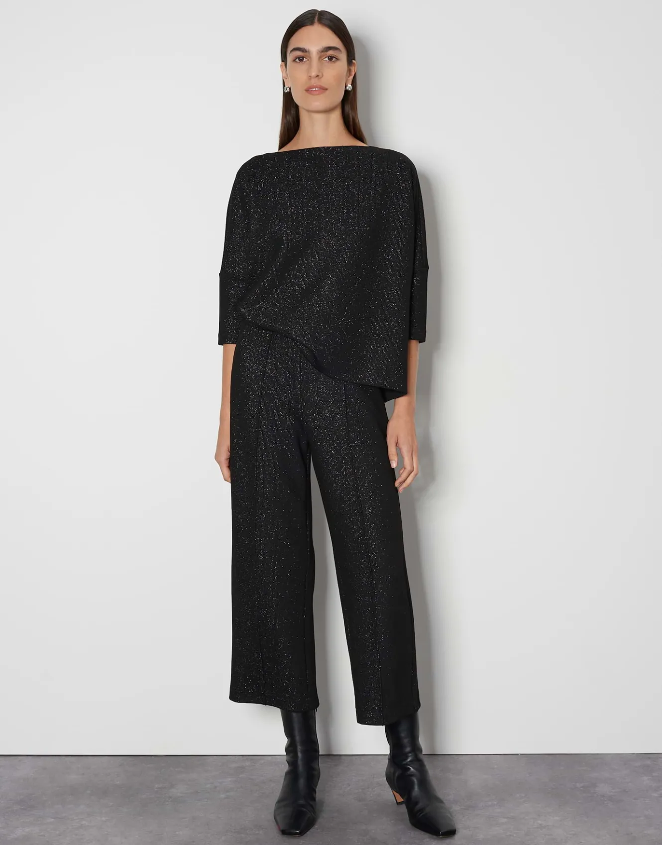 sweater_ushiny_detail_schwarz_online_bestellen_5.webp OPUS Sweater Ushiny Detail Schwarz Online Bestellen^Damen Sweat