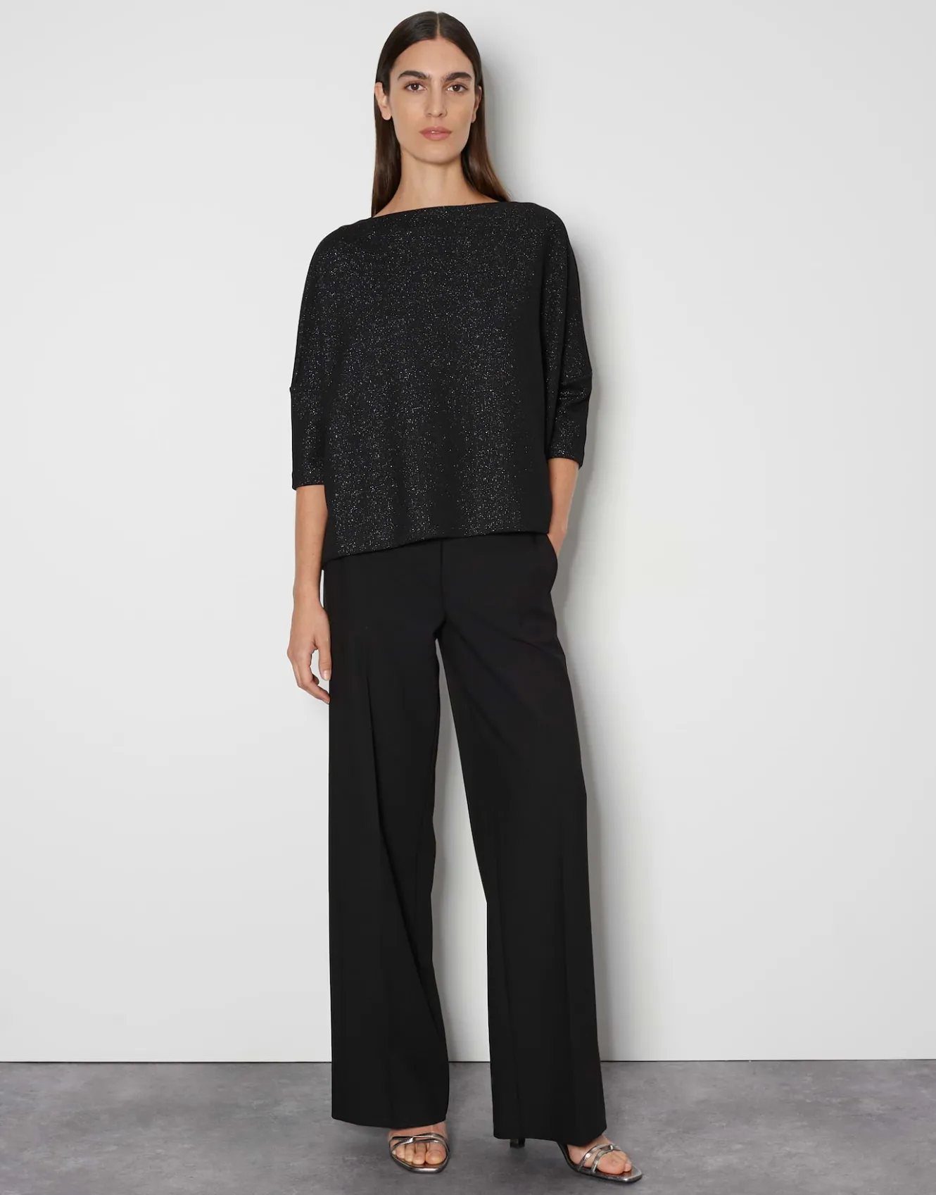 sweater_ushiny_detail_schwarz_online_bestellen_6.webp OPUS Sweater Ushiny Detail Schwarz Online Bestellen^Damen Sweat
