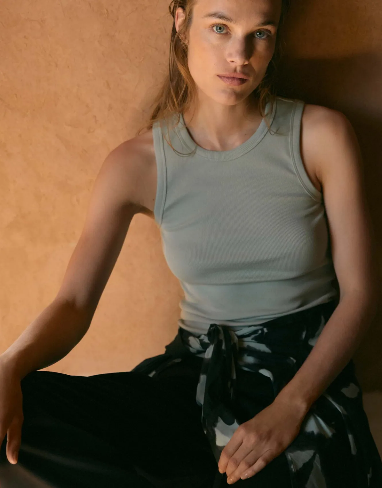 tank_top_ilesso_grn_online_bestellen_6.webp OPUS Tank Top Ilesso Grün Online Bestellen^Damen Basics | Shirts