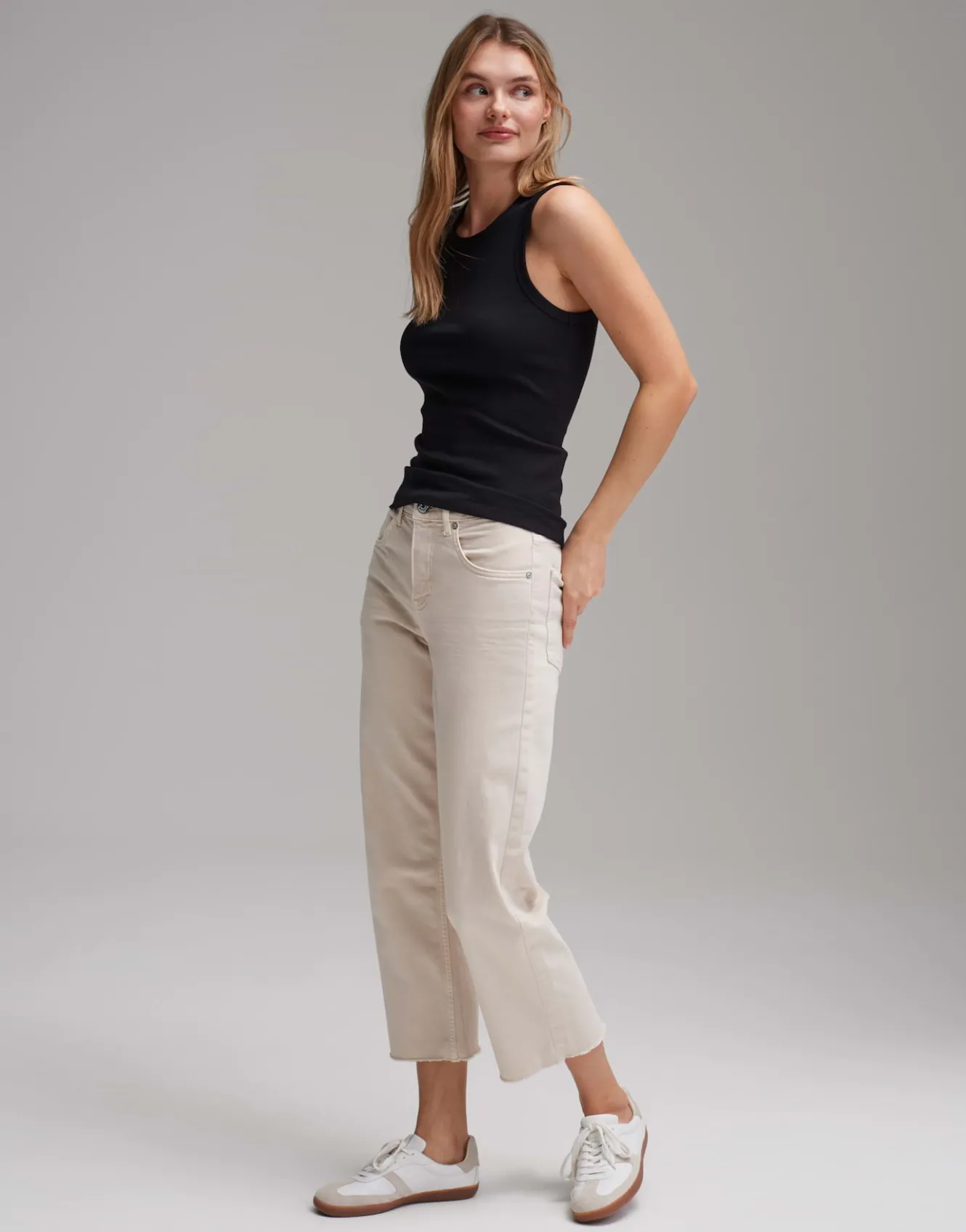 tank_top_ilesso_schwarz_online_bestellen_4.webp OPUS Tank Top Ilesso Schwarz Online Bestellen^Damen Basics | Shirts