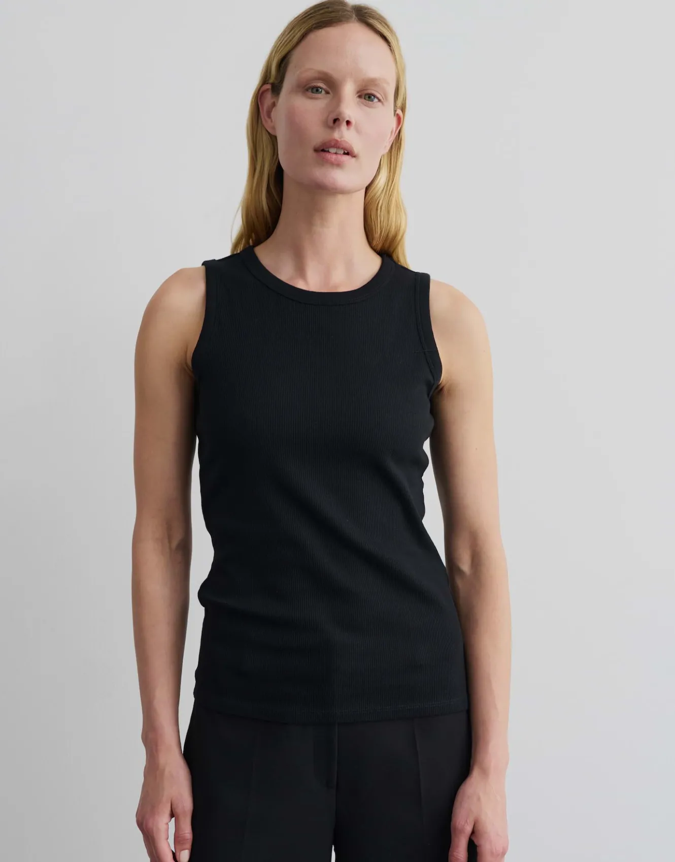 tank_top_kleanne_schwarz_online_bestellen_1.webp OPUS Tank Top Kleanne Schwarz Online Bestellen^Damen Basics | Shirts
