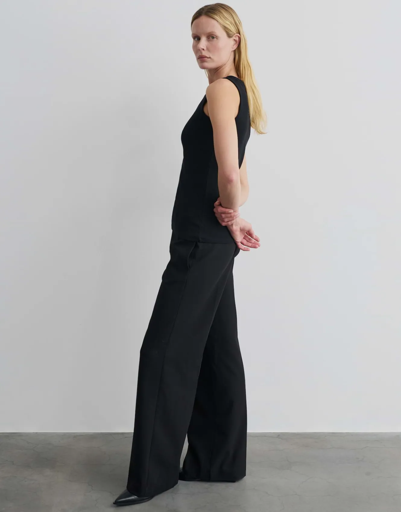 tank_top_kleanne_schwarz_online_bestellen_3.webp OPUS Tank Top Kleanne Schwarz Online Bestellen^Damen Basics | Shirts