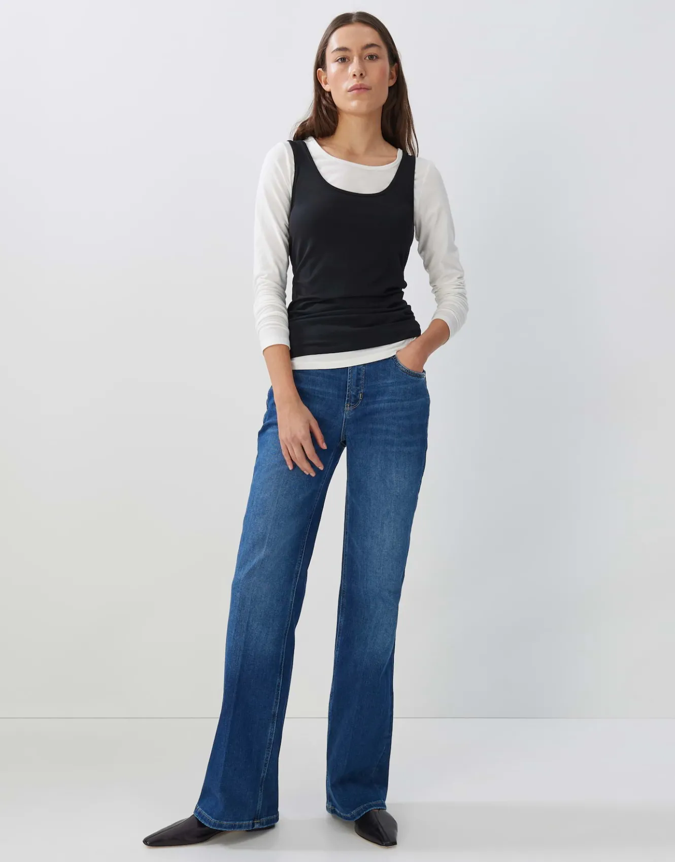 top_kthi_schwarz_online_bestellen_5.webp OPUS Top Käthi Schwarz Online Bestellen^Damen Basics | Shirts