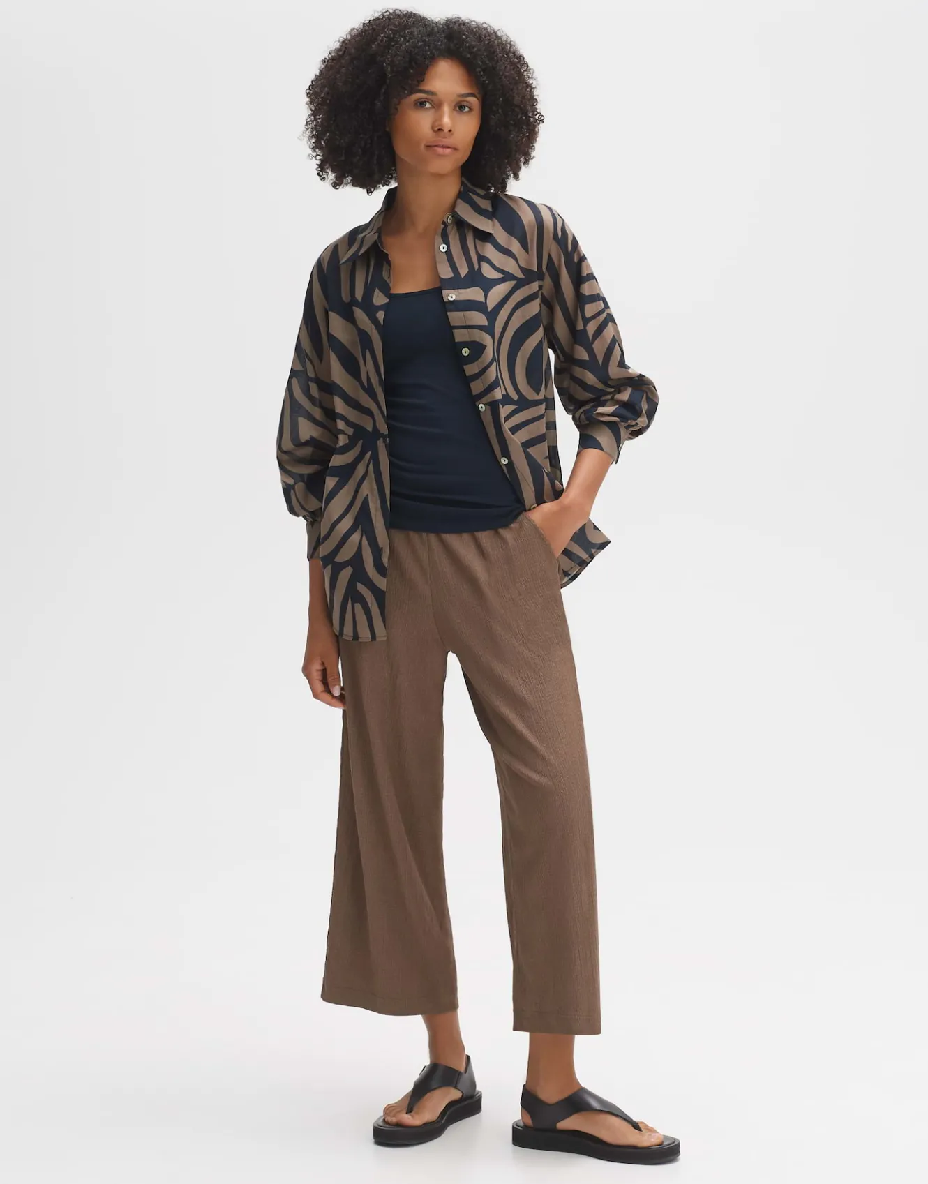 trgertop_ina_blau_online_bestellen_4.webp OPUS Trägertop Ina Blau Online Bestellen^Damen Basics | Shirts