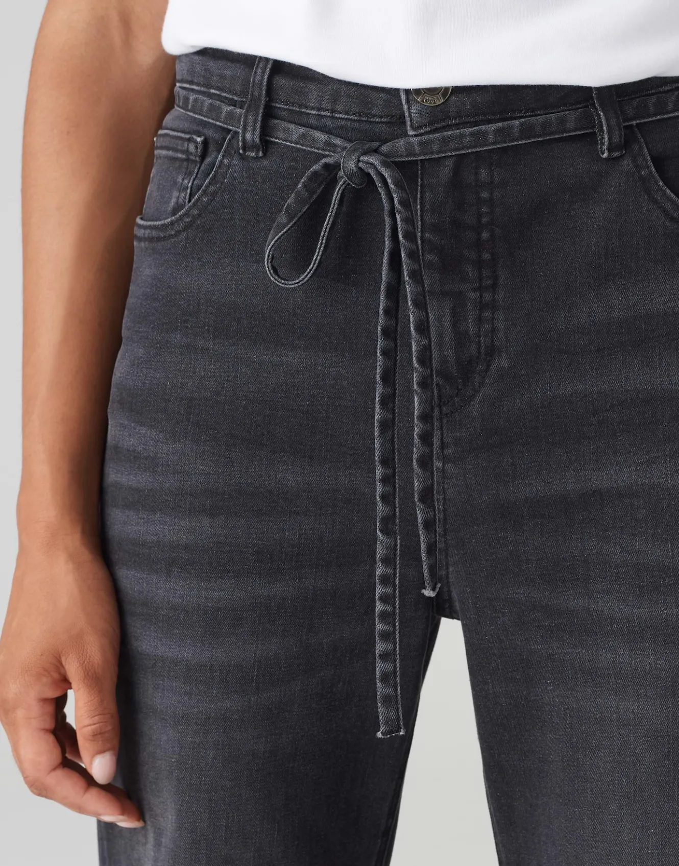 wide_leg_jeans_marli_belt_grau_online_bestellen_4.webp OPUS Wide Leg Jeans Marli Belt Grau Online Bestellen^Damen Jeans