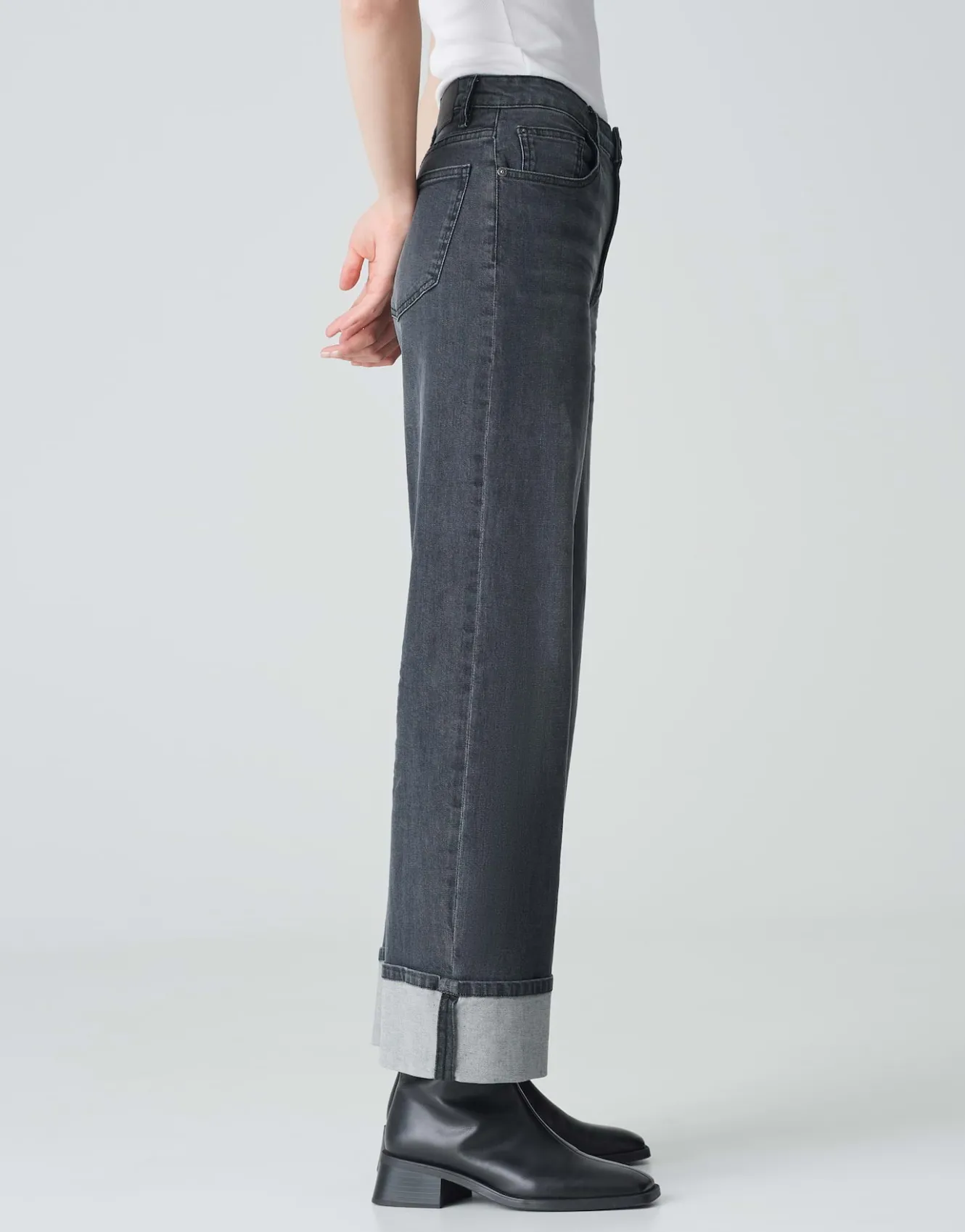 wide_leg_jeans_marli_turn_up_grau_online_bestellen_3.webp OPUS Wide Leg Jeans Marli Turn Up Grau Online Bestellen^Damen Jeans